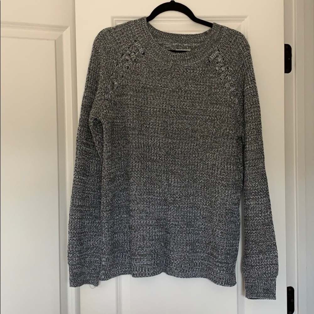gray and white sweater